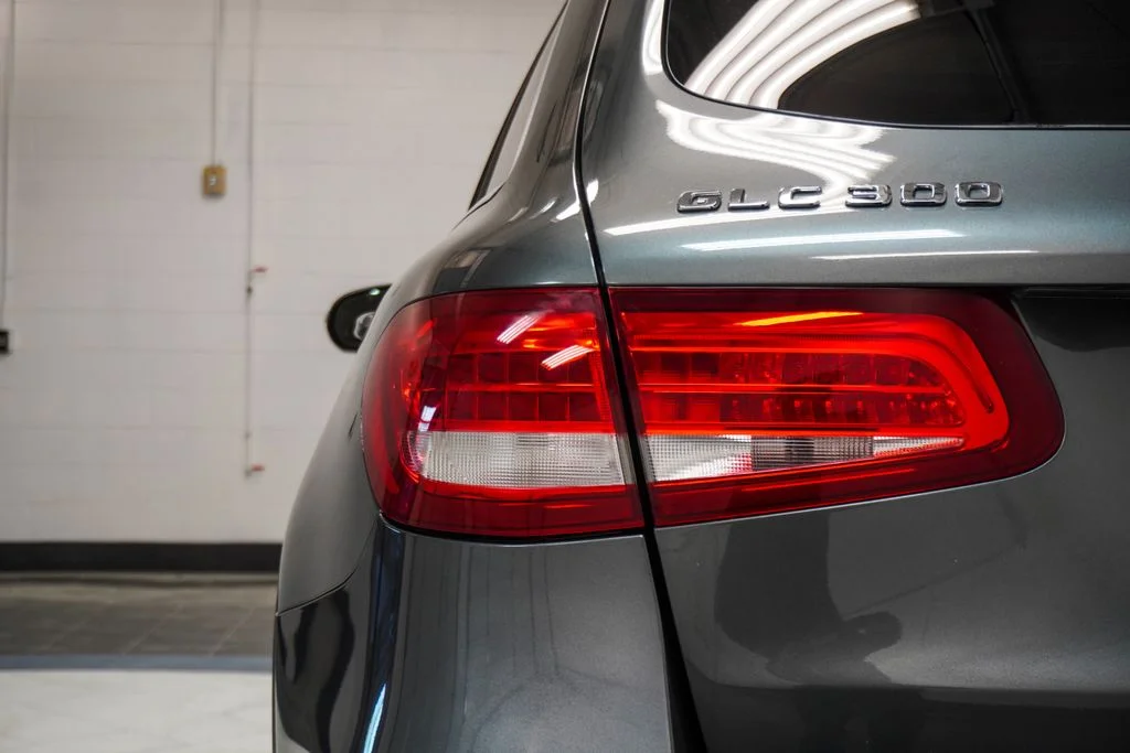 Used 2018 Gray Mercedes-Benz GLC 300 image 39