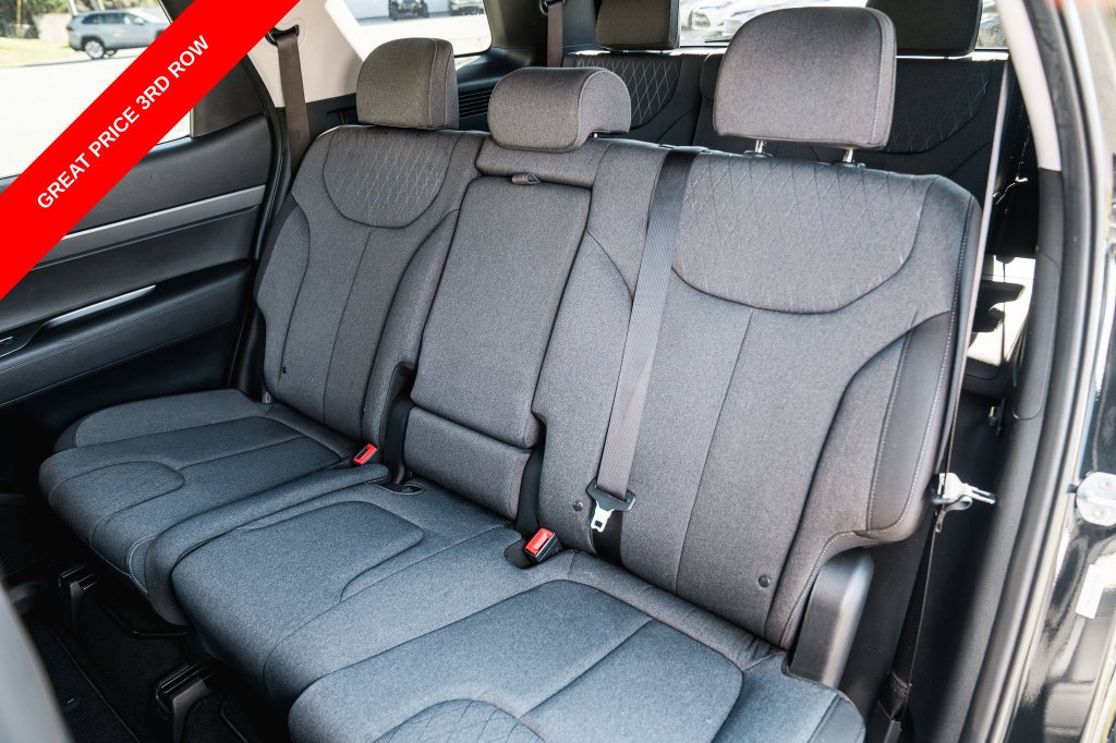 Used 2022 Abyss Black Hyundai SE image 26