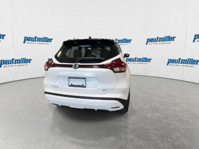 Certified Used 2021 Aspen White / Super Black Nissan SR image 10