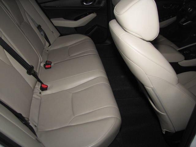 Used 2023 Platinum White Honda Touring image 18