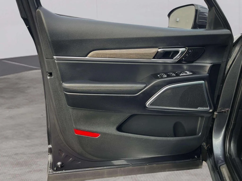 Used 2022 Gravity Gray Kia SX image 26