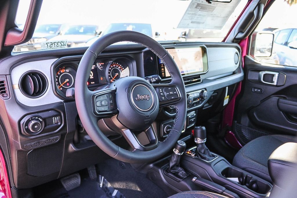 New 2026 Tuscadero Pearlcoat Jeep Sport S image 14