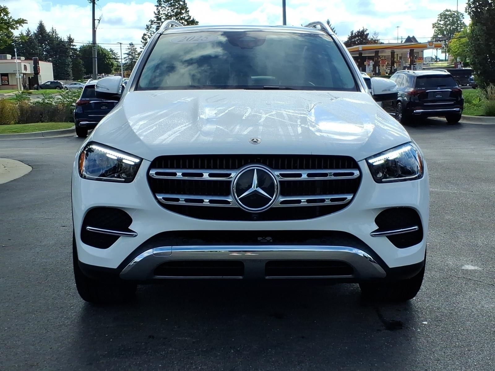 Certified Used 2025  Mercedes-Benz GLE 350 image 9