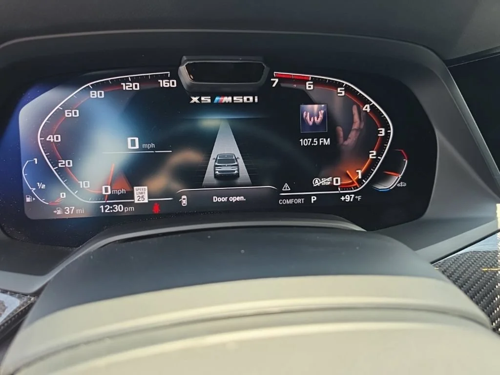 Used 2022 White BMW M50i image 22