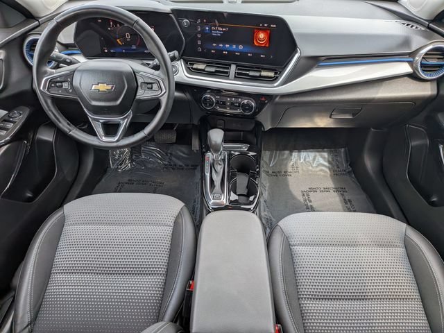Used 2024 Sterling Gray Metallic Chevrolet LT image 27