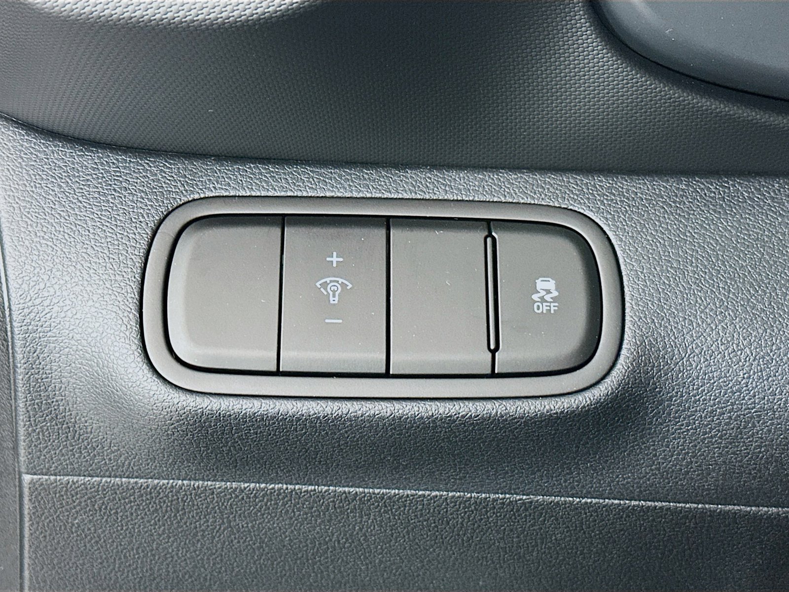 2026 Hyundai Venue SEL - Photo 11