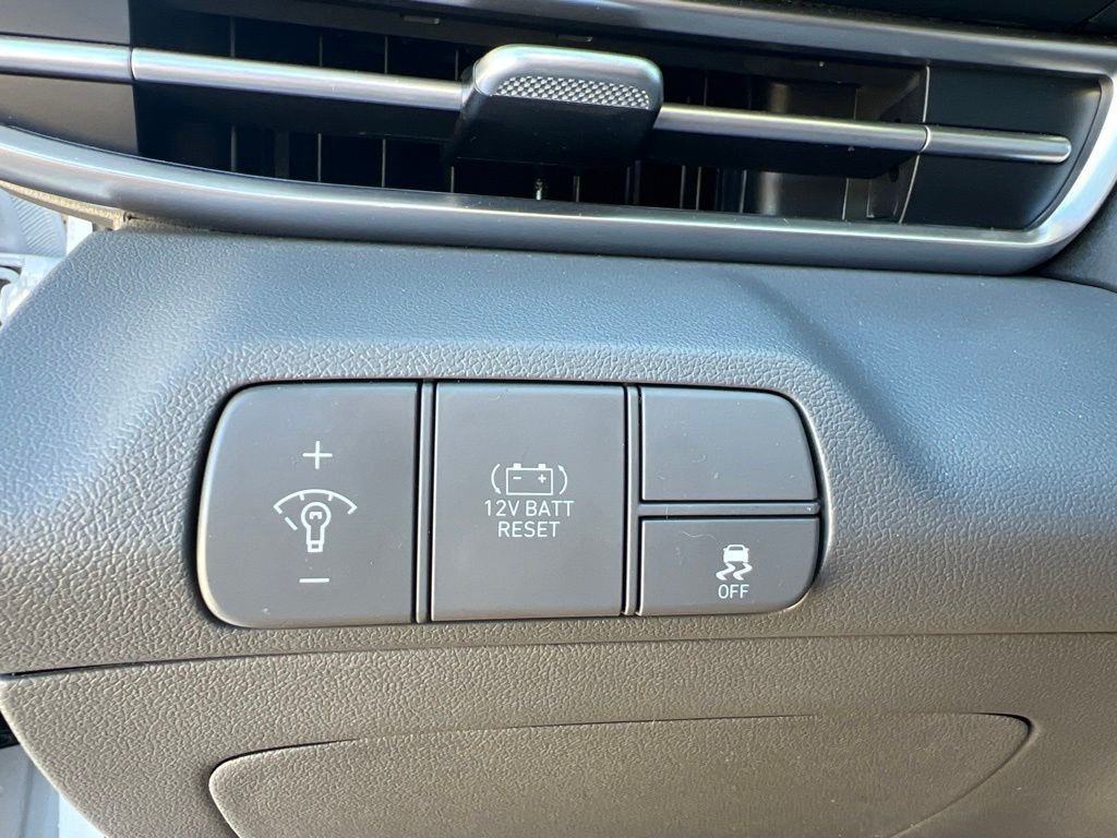 2025 Hyundai Elantra Blue - Photo 15