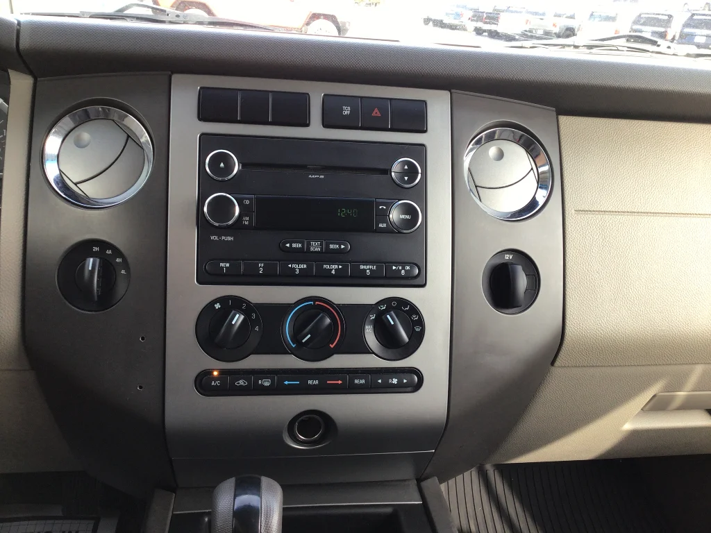 Used 2012 White Ford XLT image 14