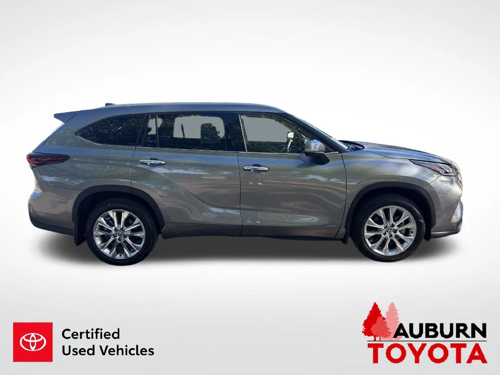 Certified Used 2025 Heavy Metal Toyota Limited image 5