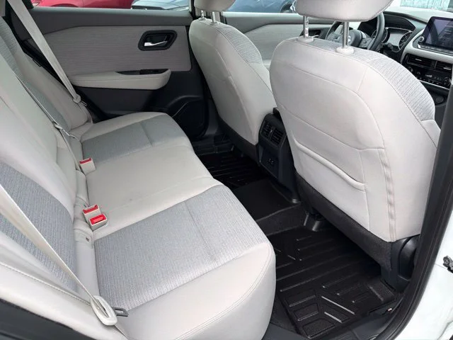 2023 Nissan Rogue SV - Photo 28