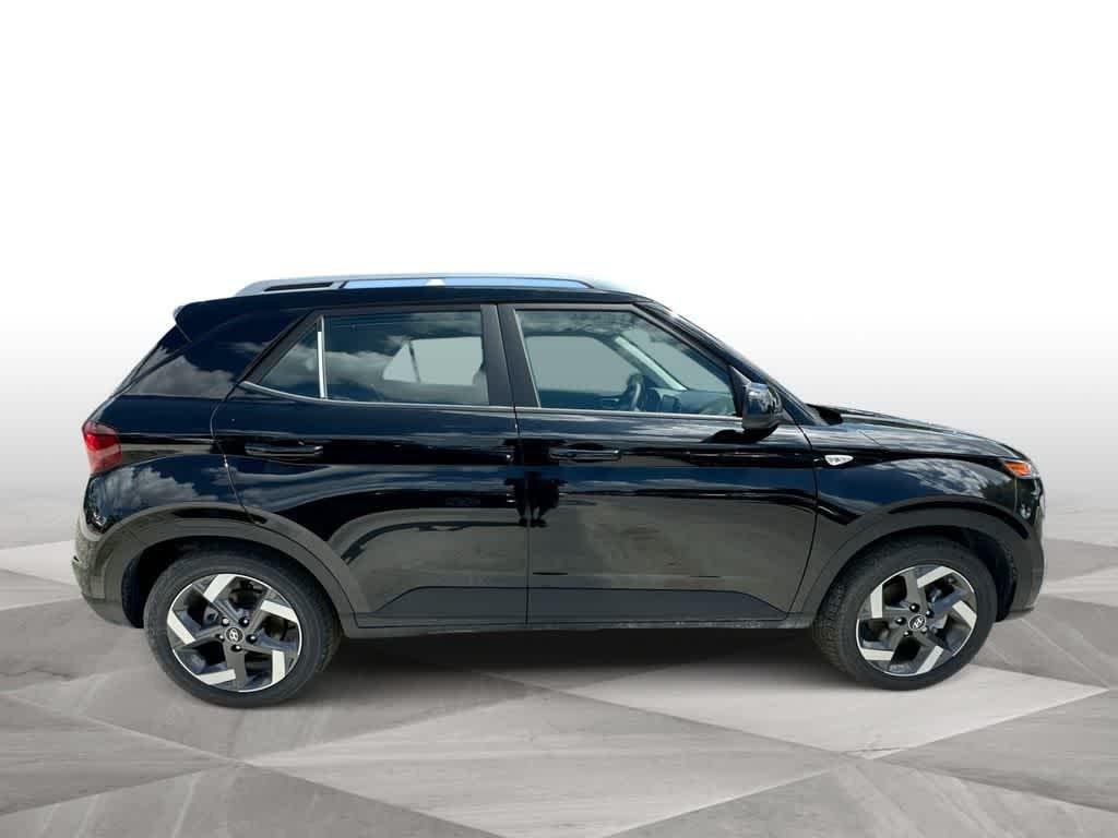 2026 Hyundai Venue SEL - Photo 9