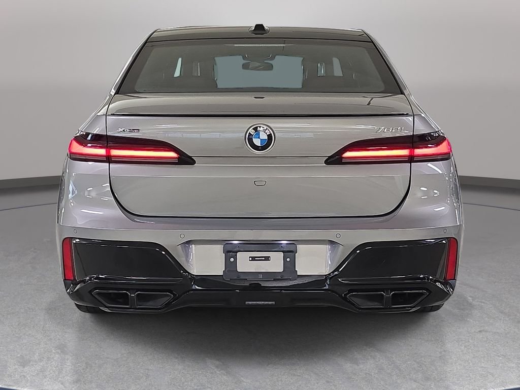 Certified Used 2024 Oxide Grey Met BMW 760i xDrive image 8