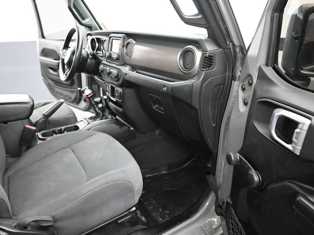 2021 Jeep Gladiator Sport - Photo 21