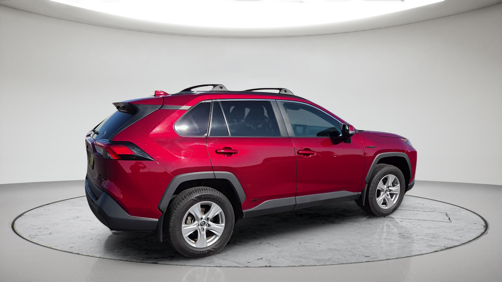 Used 2020 Red Toyota LE image 6