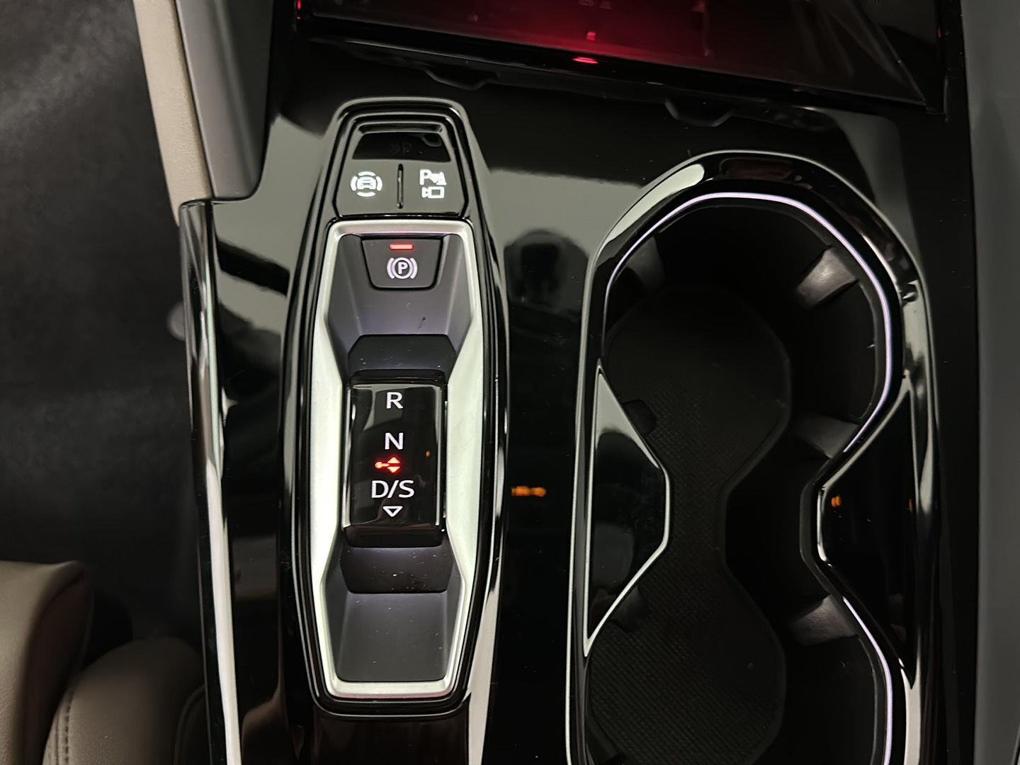 Used 2025 Mythos Black Metallic Audi Premium Plus image 35
