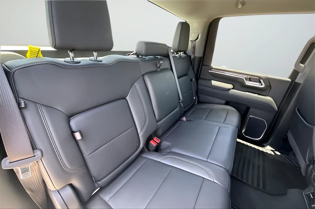 Used 2026 White Chevrolet LTZ image 20