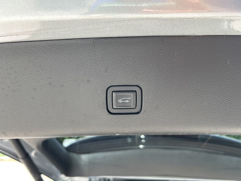 Used 2023 Gray Chevrolet LT image 32