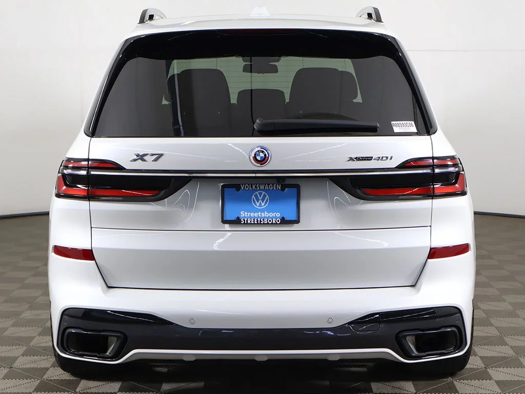Used 2023 Alpine White BMW xDrive40i image 20