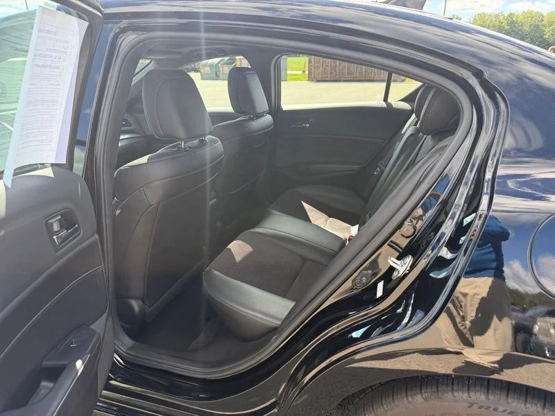 Used 2018  Acura Technology Plus and A-SPEC Packages image 7
