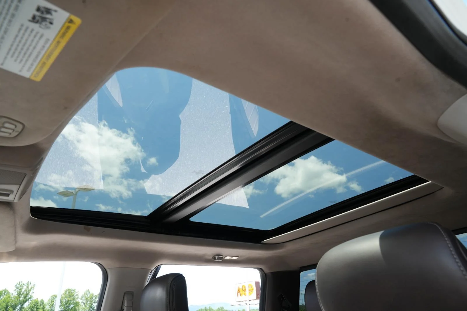 Used 2020 White Ford Limited image 32