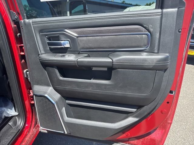 New 2026 Molten Red Pearl-Coat Exterior Paint RAM Laramie image 11
