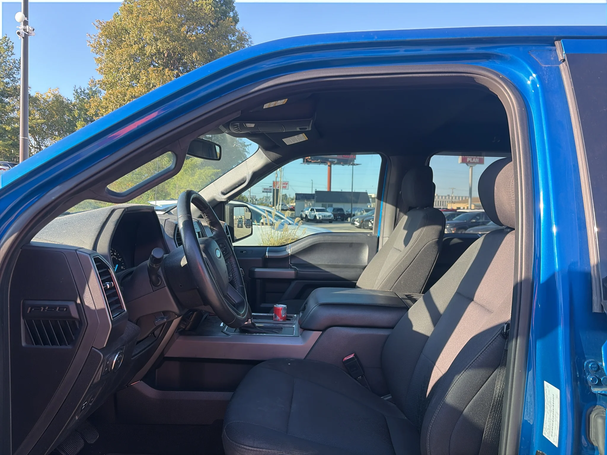 Used 2020 Velocity Blue Metallic Ford XLT image 10
