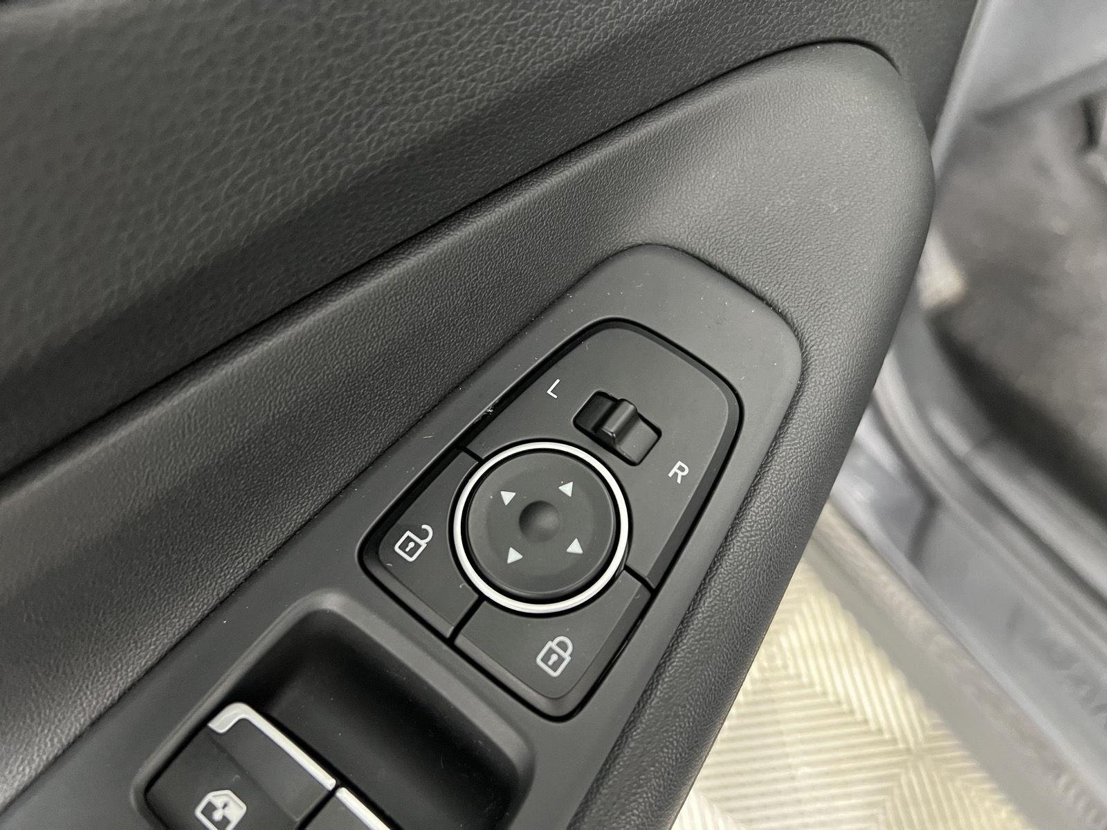 Used 2023 Portofino Gray Hyundai SEL image 18