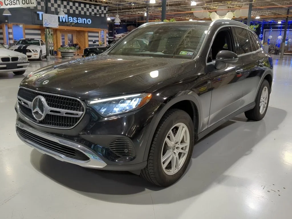 2023 Mercedes-Benz GLC