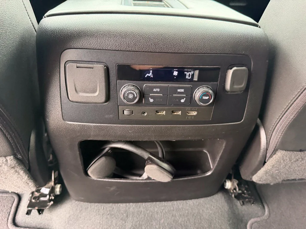 Used 2019 Silver Chevrolet Premier image 27