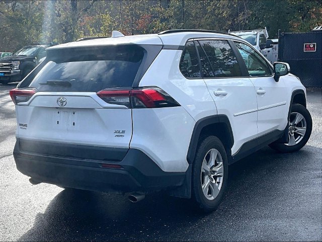 Used 2021 Super White Toyota XLE image 4