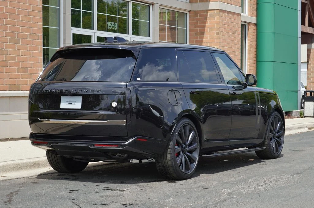 New 2026 Obsidian Black in Gloss Finish Land Rover SV image 6