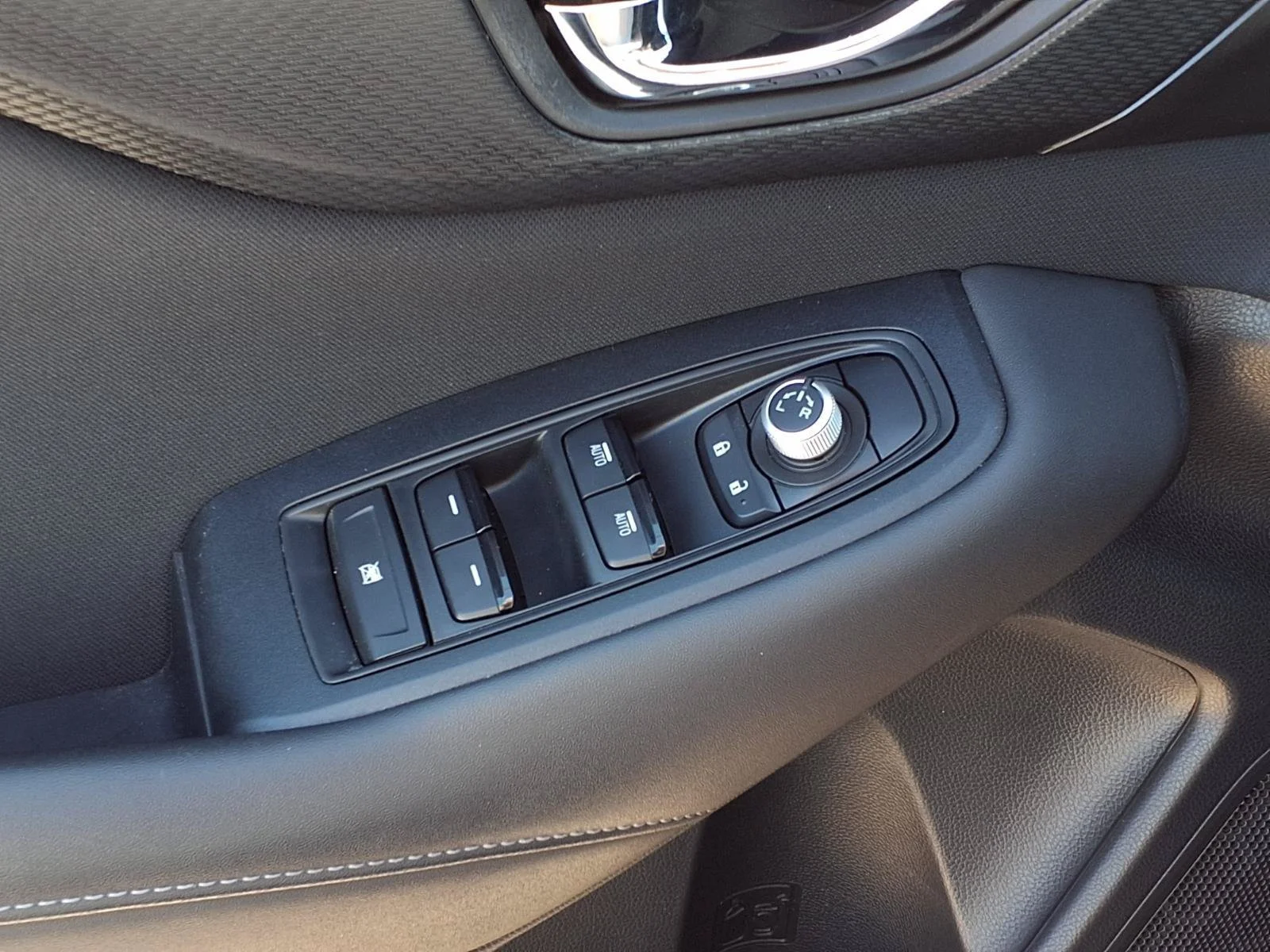 Used 2022 Crystal White Pearl Subaru Premium image 21