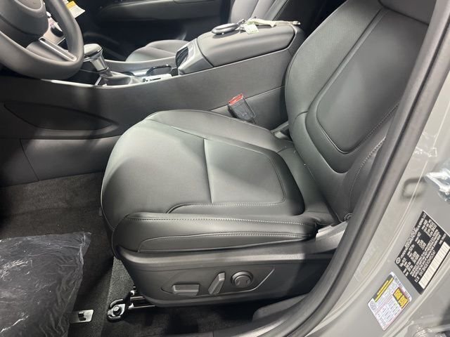 Used 2025 Gray Hyundai SEL image 7
