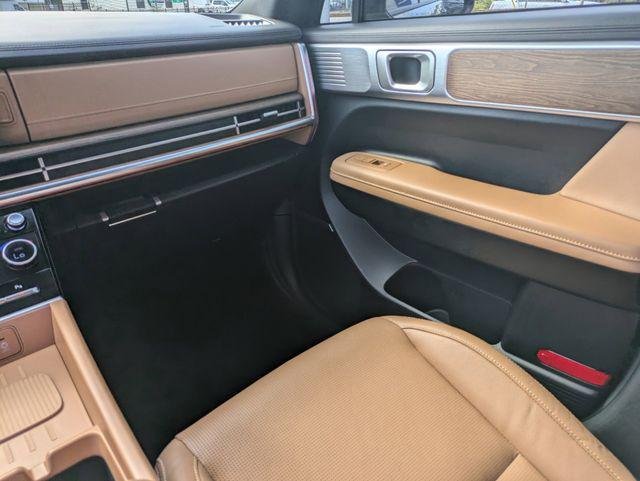 New 2024 Black Hyundai Limited FWD image 20