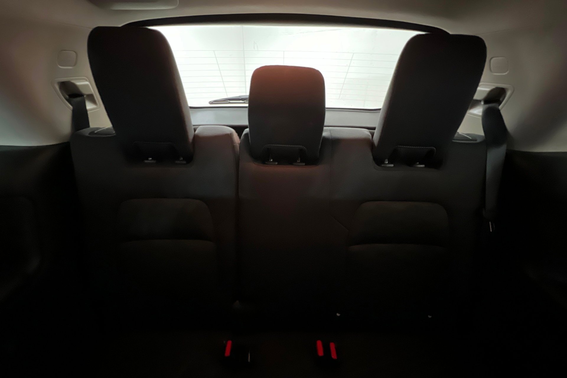 2024 Nissan Pathfinder SV - Photo 23