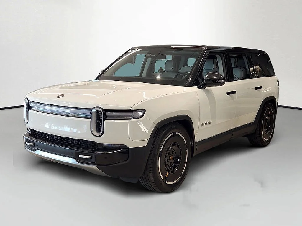Used 2025  Rivian Adventure Dual Motor Max Pack image 3