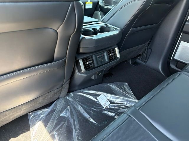 New 2026 Star White Metallic Tri-Coat Ford Platinum® image 9