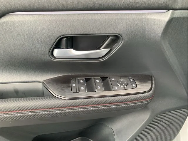2026 Nissan KICKS SR AWD - Photo 11