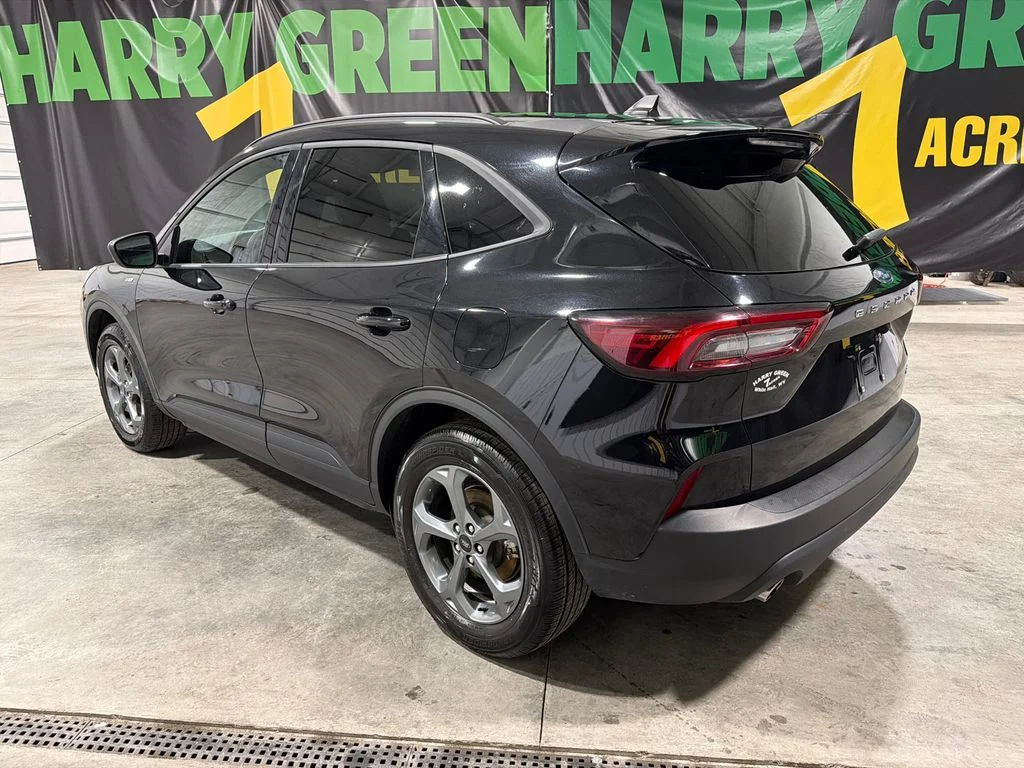 Certified Used 2025 Agate Black Metallic Ford ST-Line image 6