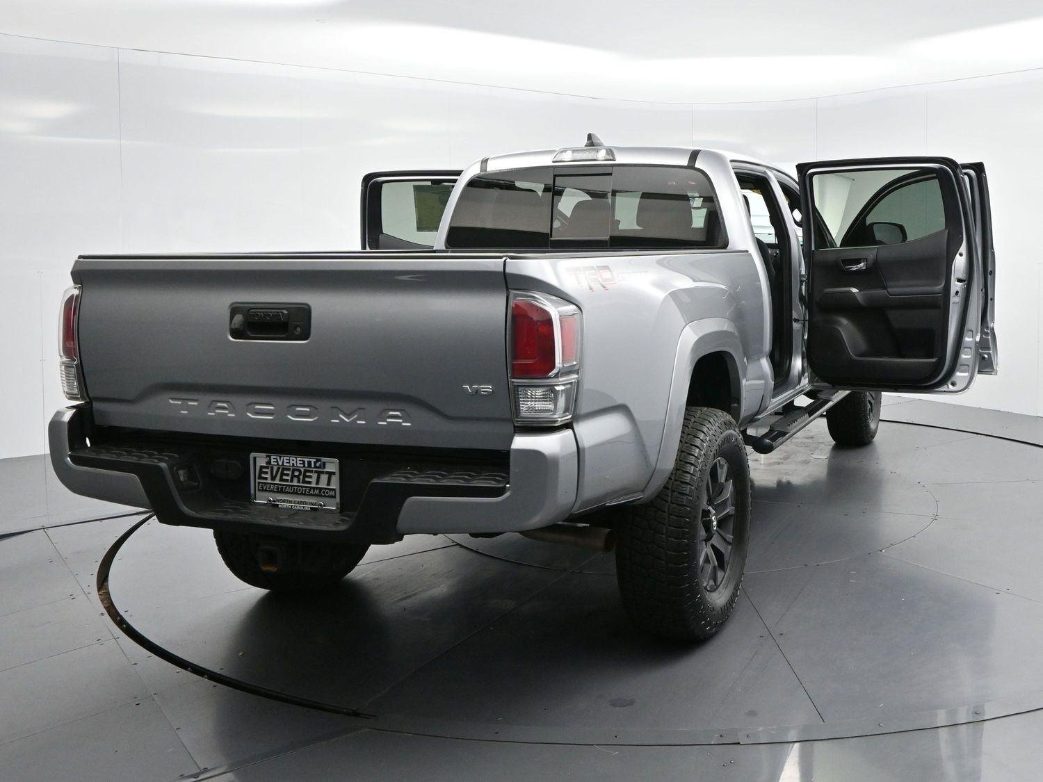 Used 2020 Silver Sky Metallic Toyota SR5 image 37