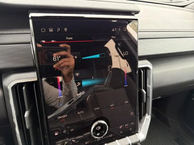 New 2026 Sterling Metallic GMC Elevation image 23