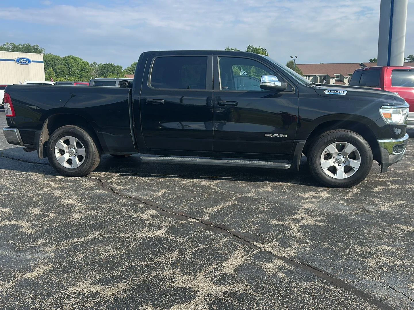 Used 2022 Diamond Black Ram Big Horn image 4