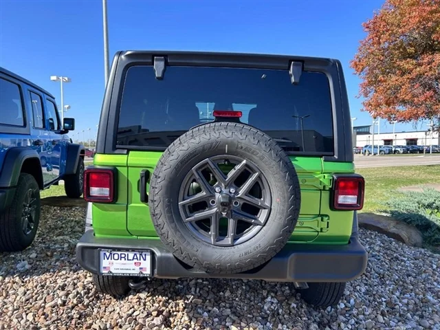 New 2026 Mojito Clear-Coat Exterior Paint Jeep Sport S image 5