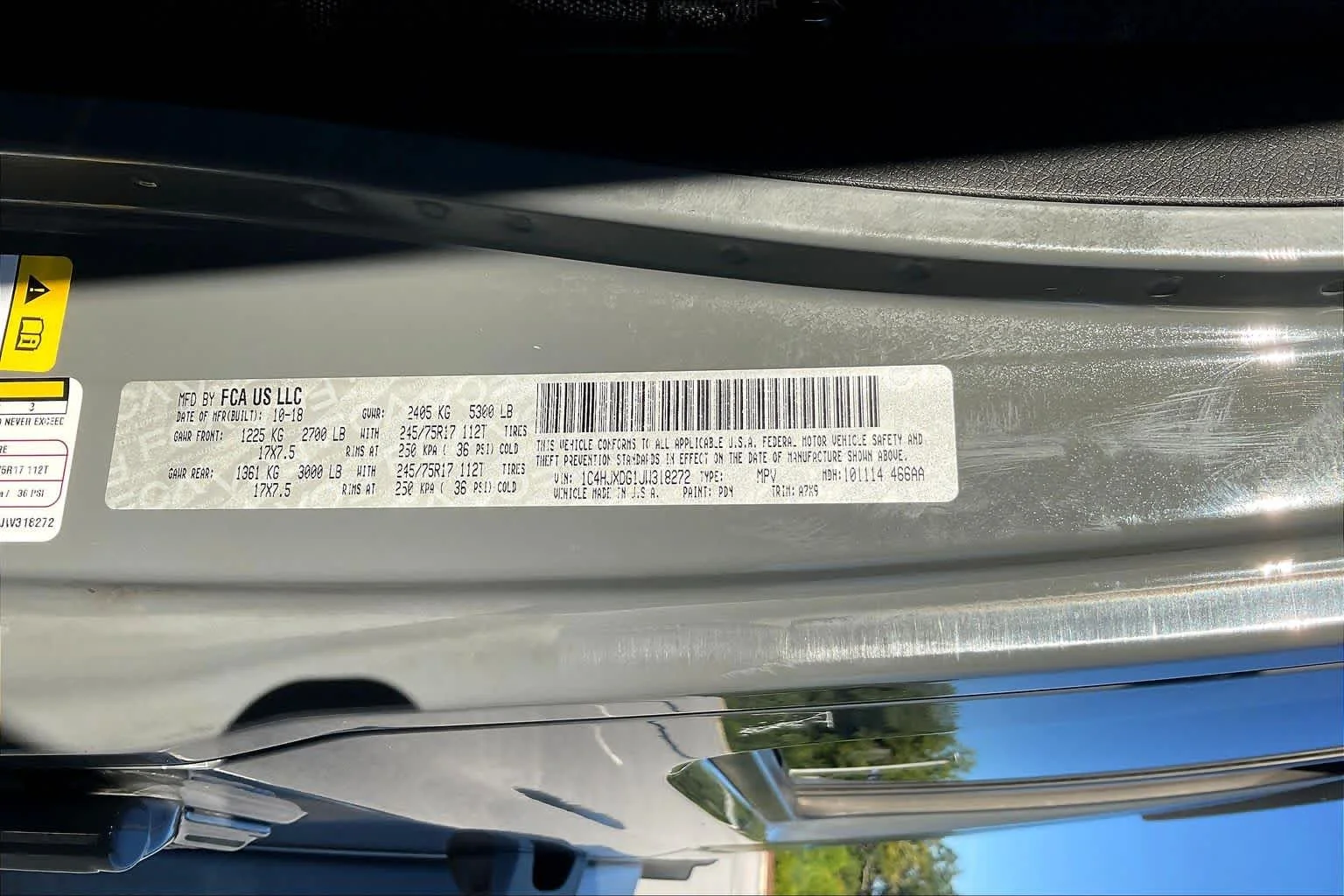 Used 2018 Sting-Gray Clearcoat Jeep Sport S image 33