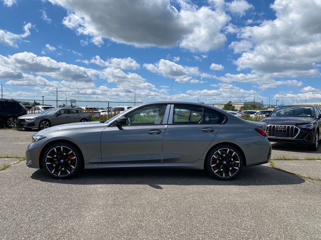 New 2026 Skyscraper Grey Metallic BMW 330i xDrive image 4