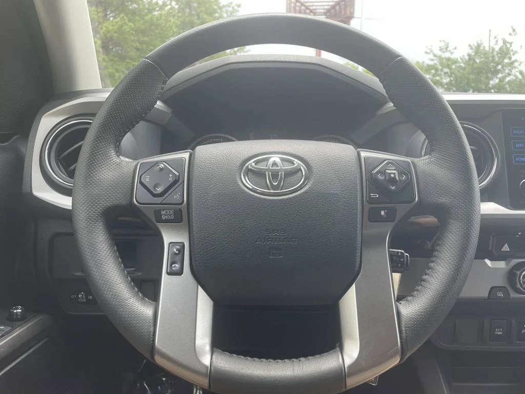 Used 2017 Beige Toyota SR5 image 19