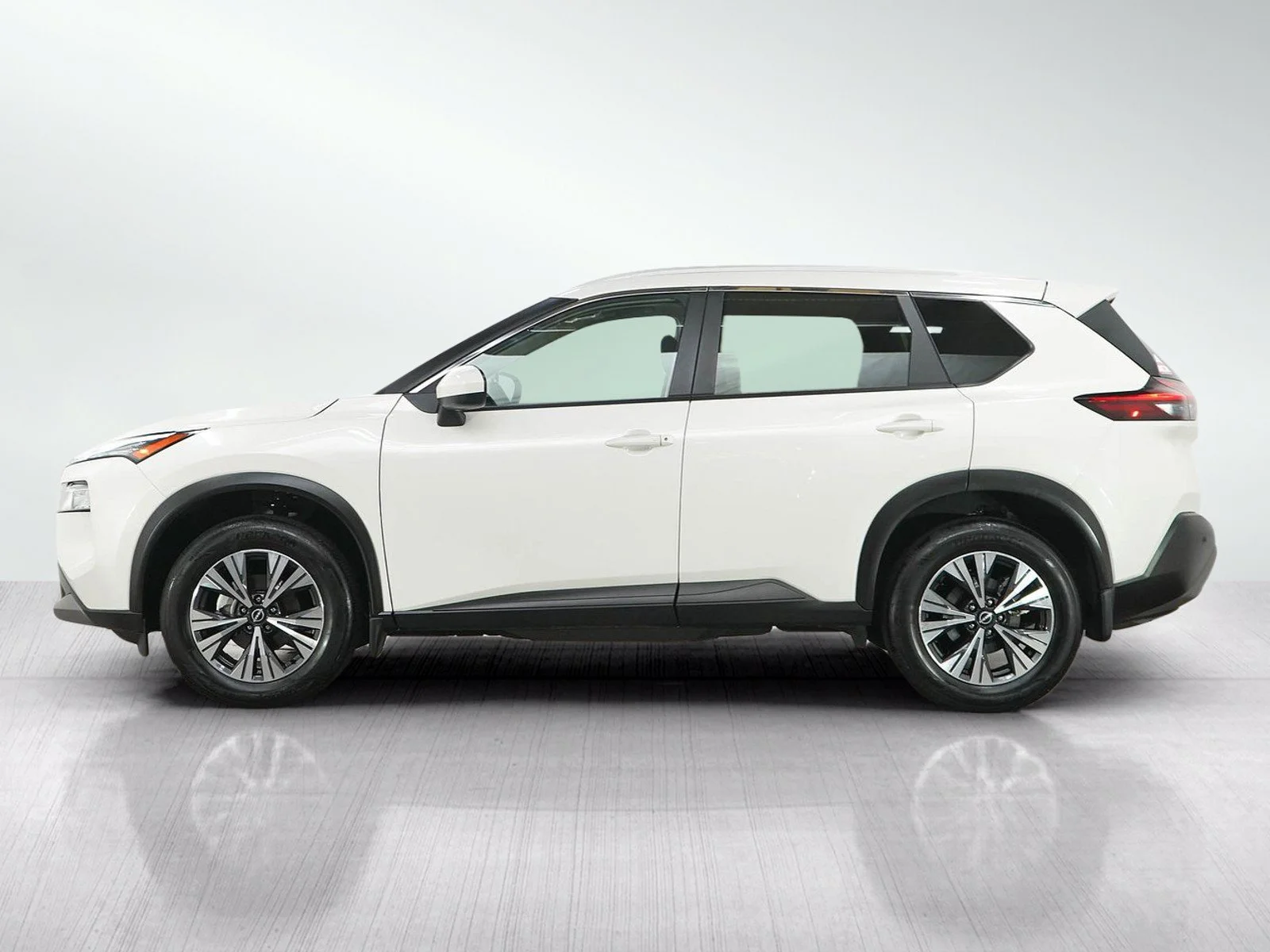 Used 2023 Nissan Rogue SV with VIN JN8BT3BB8PW351590 for sale in Minneapolis, Minnesota