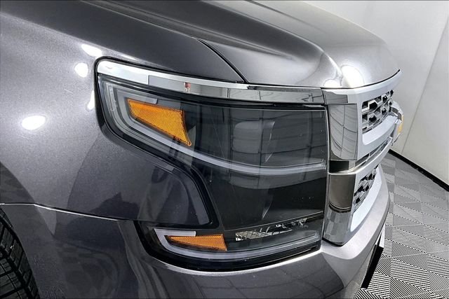 Used 2018 Gray Chevrolet LS image 29