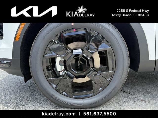 New 2026 Snow White Pearl Kia X-Line image 32