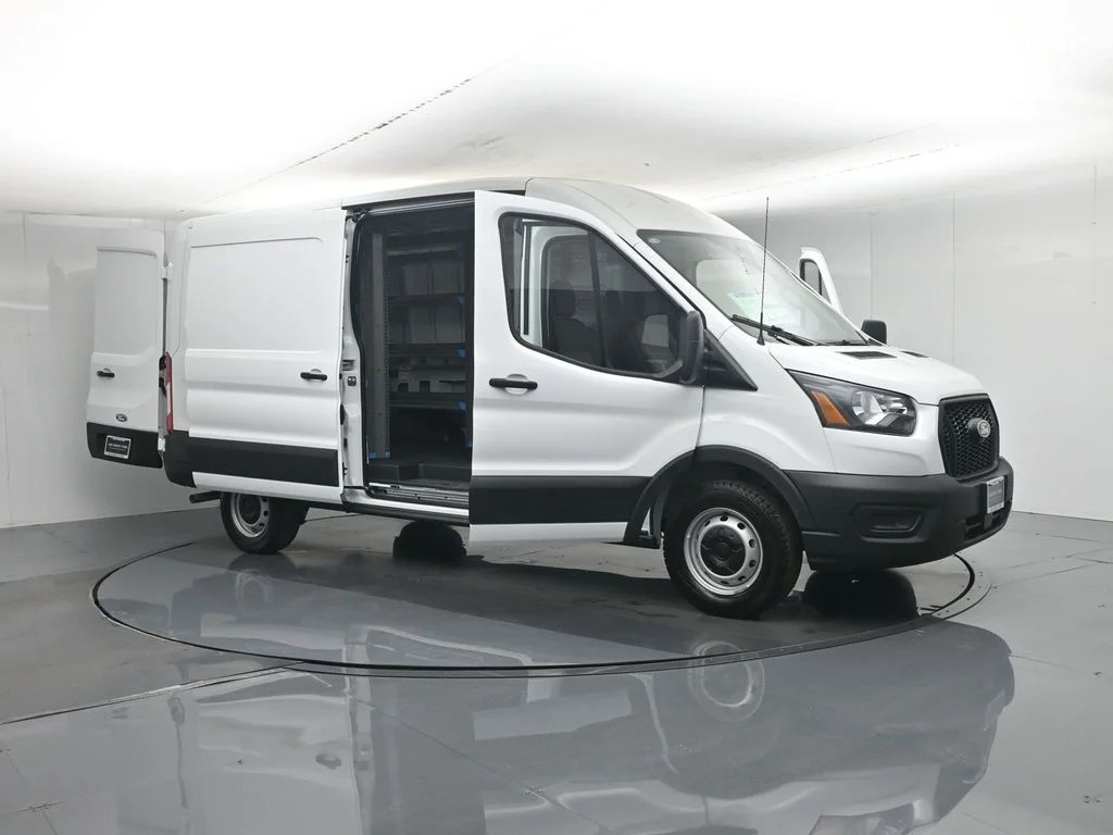 New 2026 Oxford White Ford Base image 30